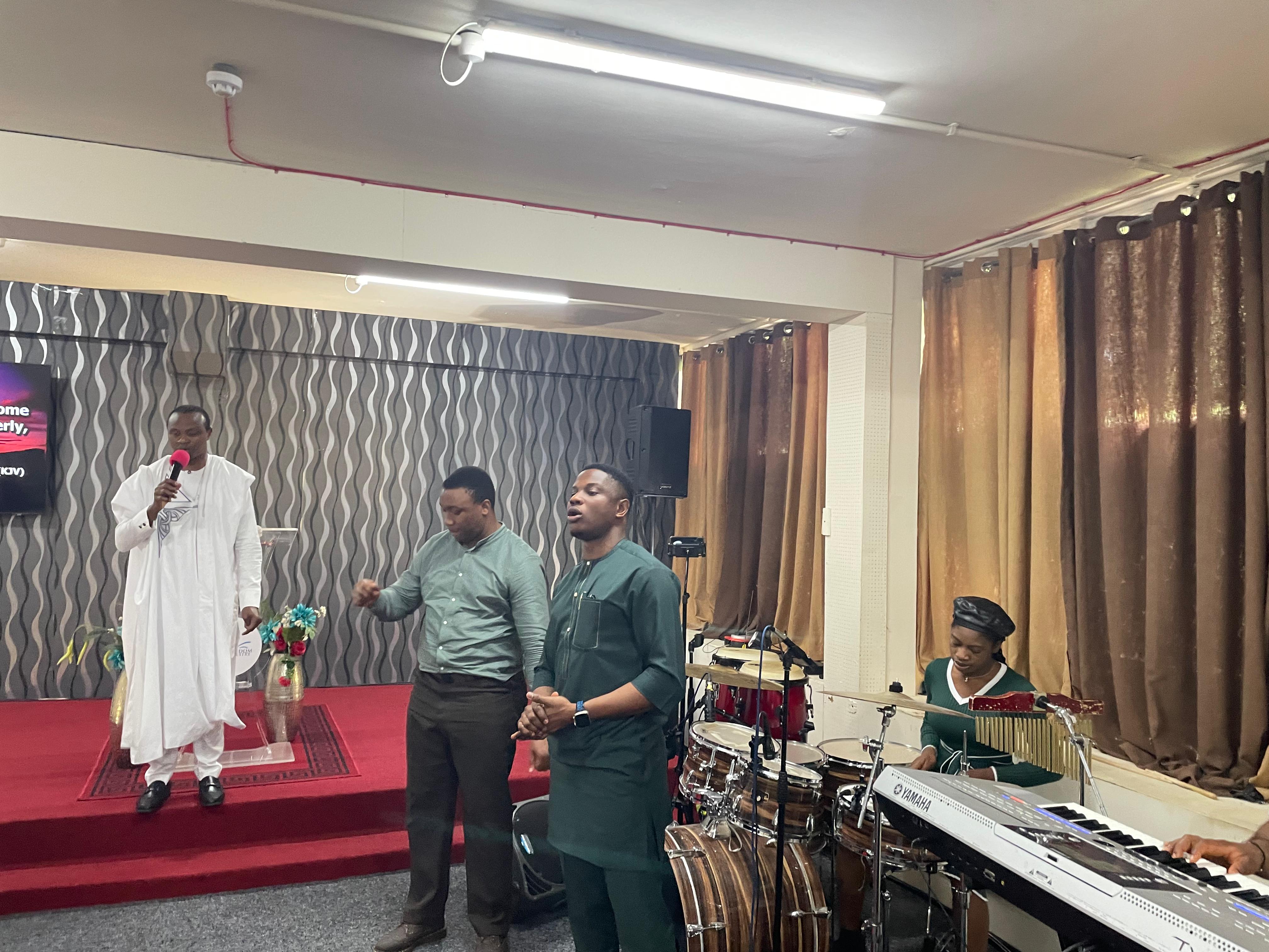 Father's Day Milton Keynes - Singing